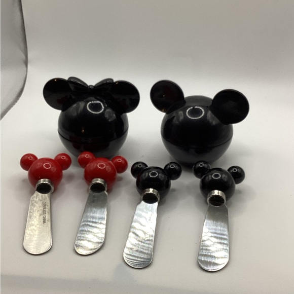 Mickey Mouse Themed  Spreaders & Shakers Set - Picture 1 of 4